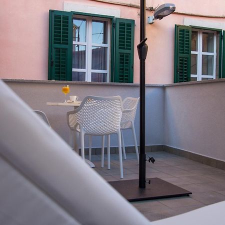 Lux Apartment Arija Split Bagian luar foto