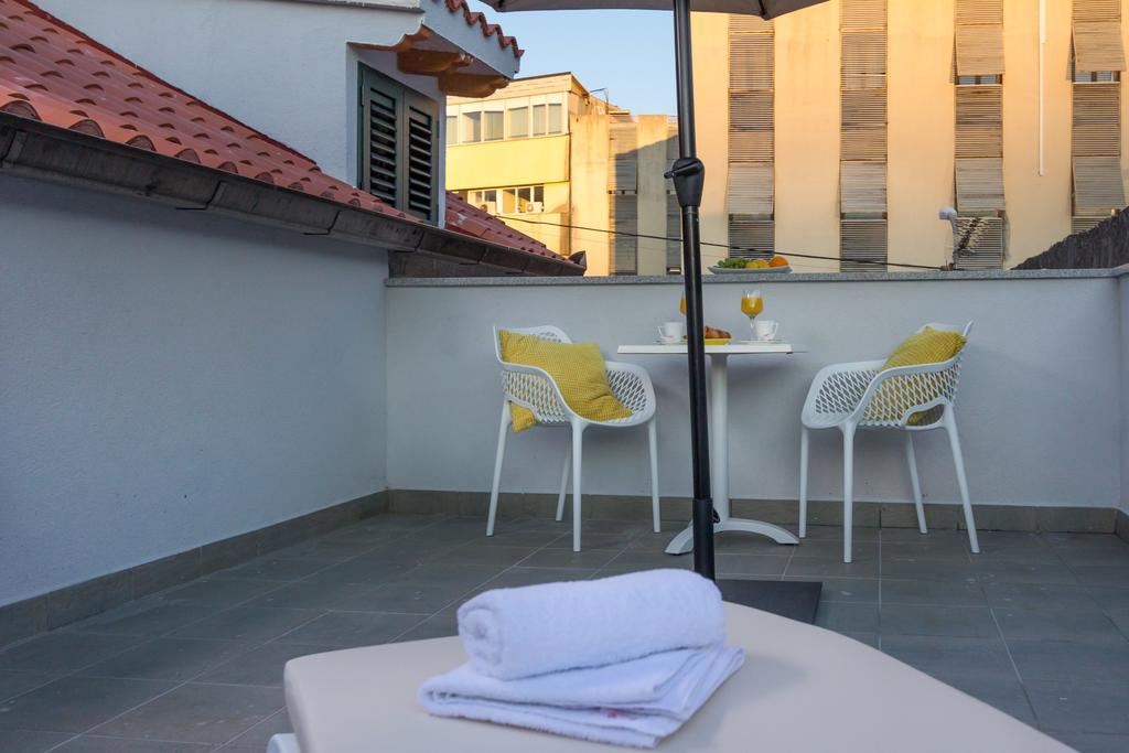 Lux Apartment Arija Split Bagian luar foto