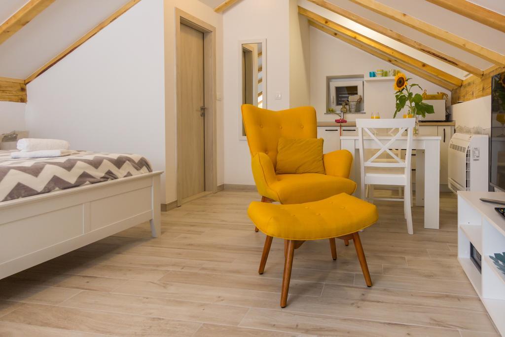 Lux Apartment Arija Split Bagian luar foto