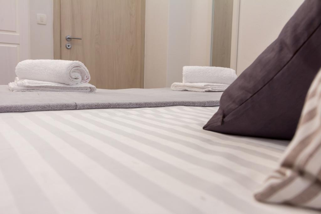 Lux Apartment Arija Split Bagian luar foto