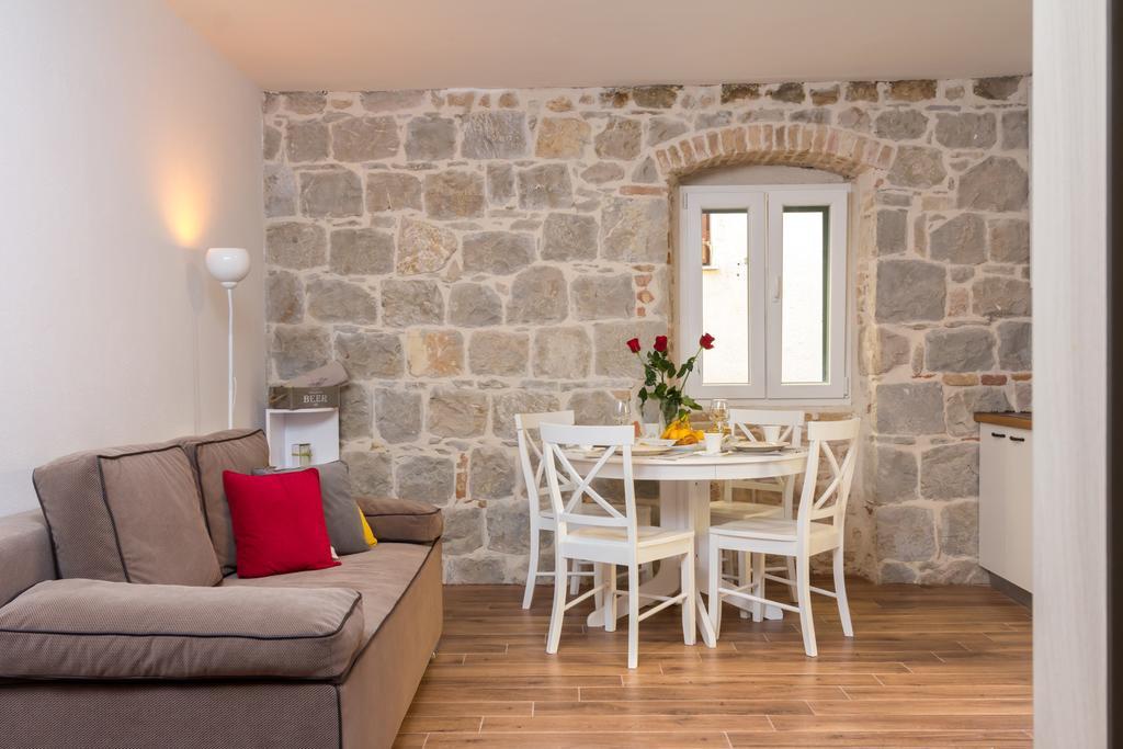 Lux Apartment Arija Split Bagian luar foto